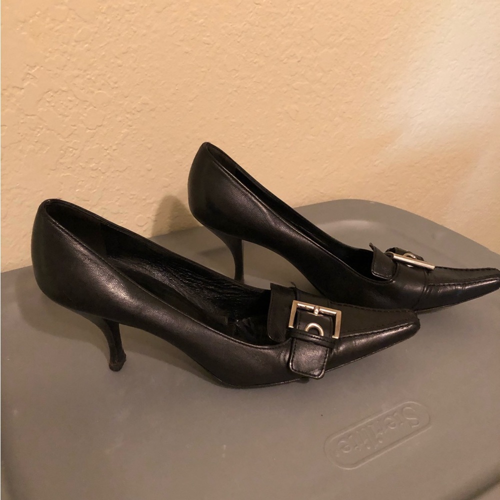 Prada black classic heels size 39